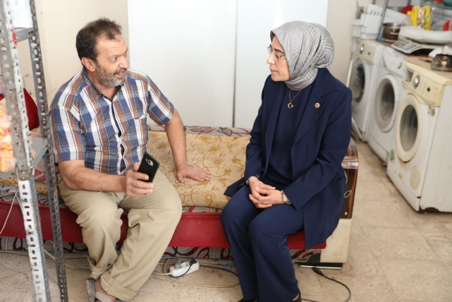 MİLLETVEKİLİ YAZMACI FİLİSTİNLİ MAĞDURLARI ZİYARET ETTİ