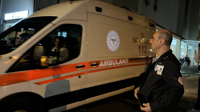 ŞANLIURFA'DA İKİ GRUP ARASINDA BIÇAKLI SOPALI KAVGA: 6 YARALI