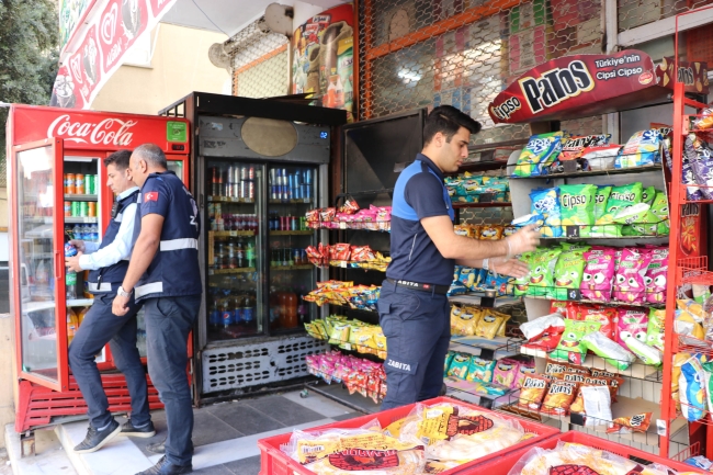 HALİLİYE ZABITASINDAN OKUL ÇEVRESİNDEKİ MARKETLERE SIKI DENETİM