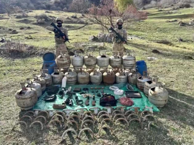 KARS'TA TERÖR ÖRGÜTÜNE DARBE