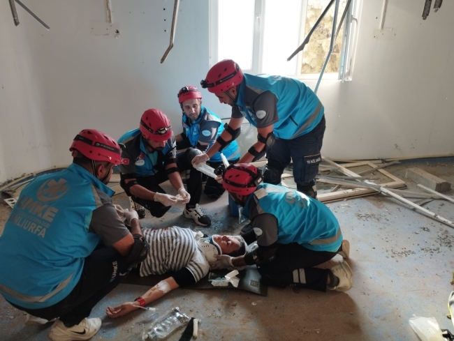 GERÇEĞİ ARATMAYAN DEPREM TATBİKATI