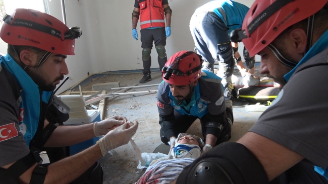 GERÇEĞİ ARATMAYAN DEPREM TATBİKATI