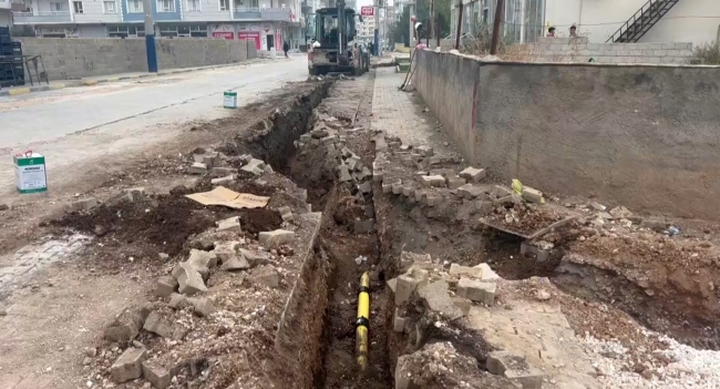DOĞALGAZ HATTI DELİNDİ, PANİK ANLAR YAŞANDI