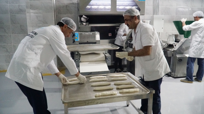 HALİLİYE BELEDİYESİ EKMEK ÜRETİM TESİSİ KURDU