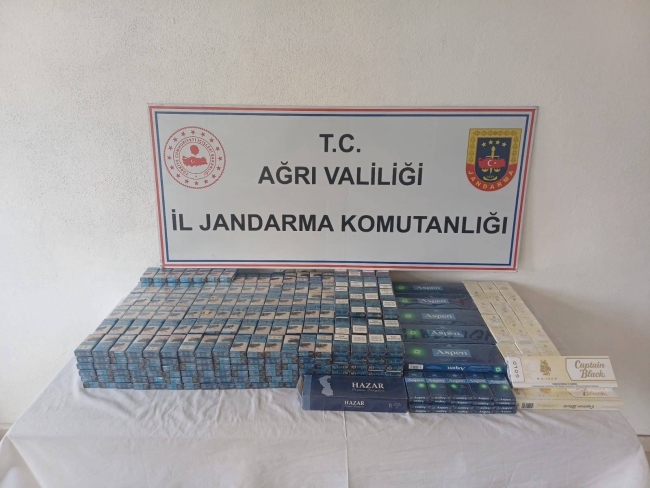 AĞRI'DA KAÇAK ELEKTRONİK VE PAKET SİGARA YAKALANDI