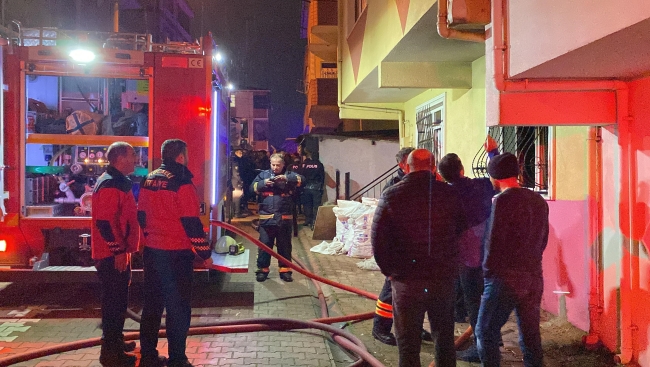 EV SAHİBİNE KIZDI, EVİ KUNDAKLADI