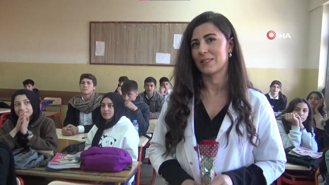 SİVEREK’TE ŞEHİT ÖĞRETMENLER UNUTULMADI