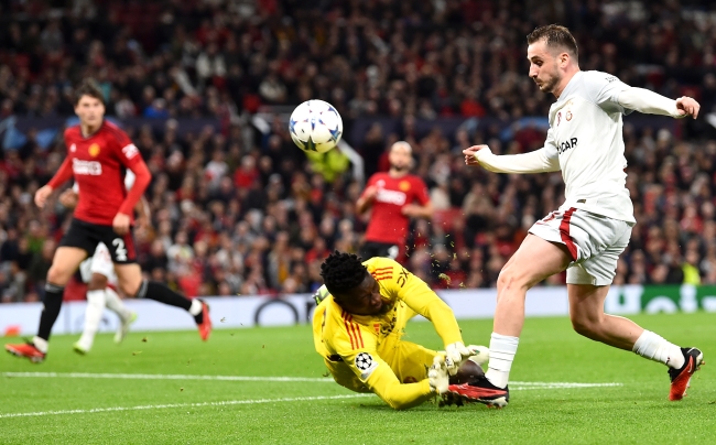 GALATASARAY İLE MANCHESTER UNİTED 8. RANDEVUDA