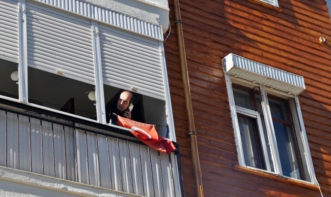 UZMAN JANDARMA EVİNDE ÖLÜ BULUNDU