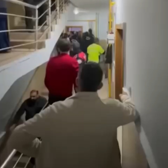 MARDİN'DE EV SAHİBİNE HIRSIZ ŞOKU: KAPIYI İÇERİDEN KİLİTLEDİ
