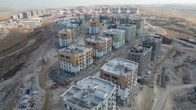 ŞANLIURFA'DA DEPREM KONUTLARI HIZLA YÜKSELİYOR