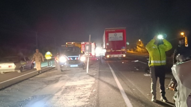 GAZİANTEP'TE FECİ KAZA: 1 ÖLÜ, 1 AĞIR YARALI