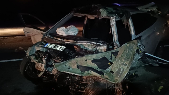GAZİANTEP'TE FECİ KAZA: 1 ÖLÜ, 1 AĞIR YARALI