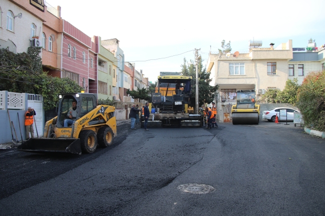 BAŞKAN CANPOLAT İLE ASFALT ATAĞI SÜRÜYOR