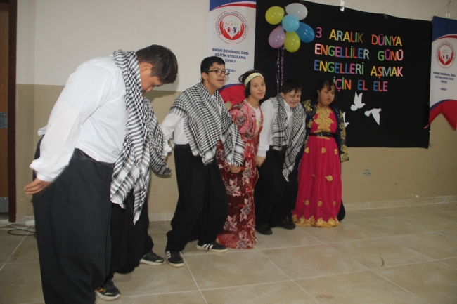 ÖZEL GEREKSİNİMLİ ÇOCUKLAR GÖNÜLLERİNCE EĞLENDİ