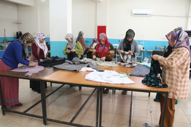 BAŞKAN CANPOLAT İLE KADINLARA YAŞAM ALANLARI SUNULUYOR