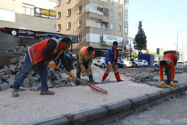 BAŞKAN CANPOLAT İLE HALİLİYE’DE ÜSTYAPI İYİLEŞTİRİLİYOR