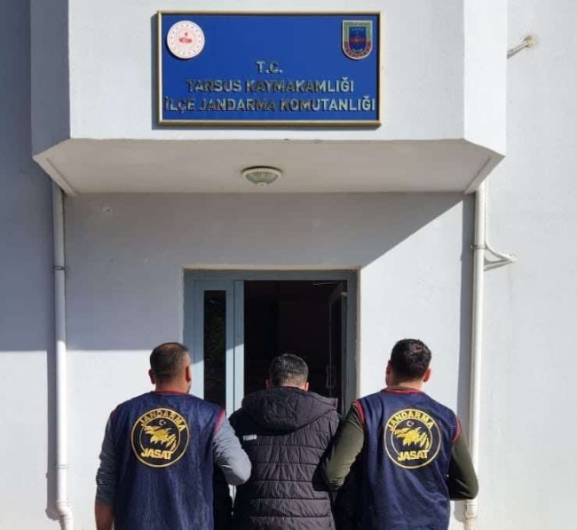 KAÇAK 10 TABANCA ELE GEÇİRİLDİ