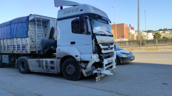 ŞANLIURFA’DA ZİNCİRLEME TRAFİK KAZASI: 7 YARALI