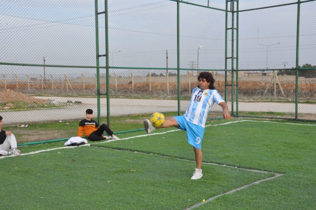 MARADONA'YA BENZERLİĞİ İLE HERKESİ ŞAŞIRTIYOR