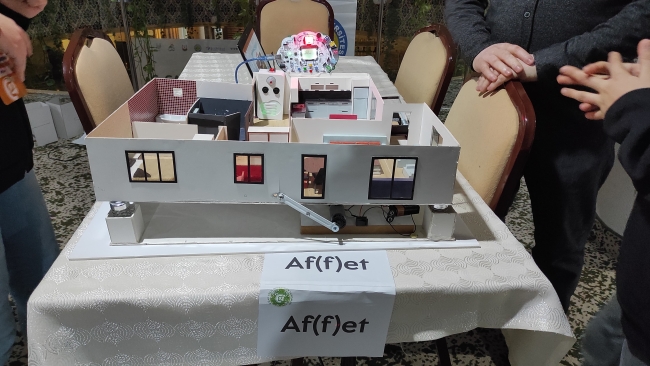 ÖĞRENCİLERDEN DEPREM VE SELE KARŞI ÖRNEK PROJE