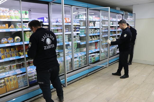 HALİLİYE BELEDİYESİNDEN MARKETLERE ETİKET DENETİMİ