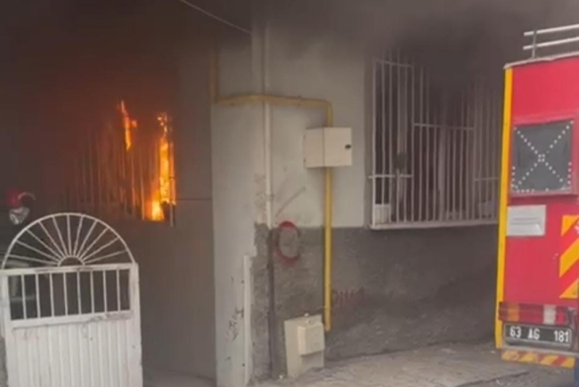 ŞANLIURFA'DA EVDE YANGIN FACİASI: 1 ÖLÜ