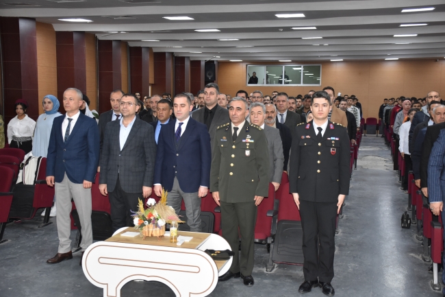 SİVEREK’TE MEHMET AKİF ERSOY’U ANMA ETKİNLİĞİ DÜZENLENDİ