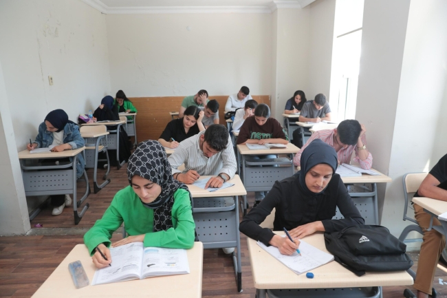ŞANLIURFALI GENÇLER ŞANMEK İLE GELECEĞE HAZIRLANIYOR.