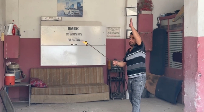 SANAYİ DÜKKANINI ARILAR BASTI