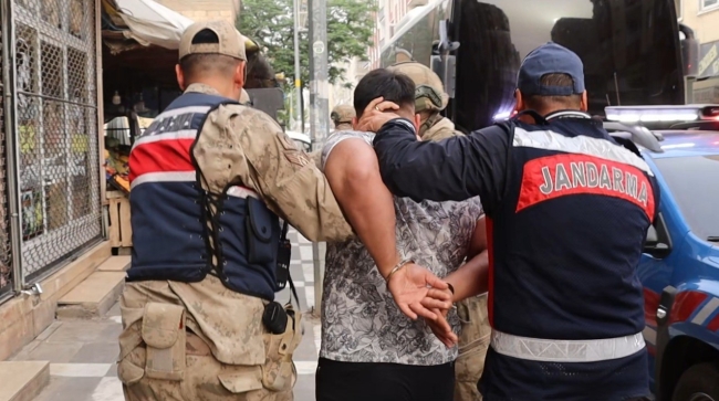 ŞANLIURFA MERKEZLİ TERÖR OPERASYONU: 13 GÖZALTI