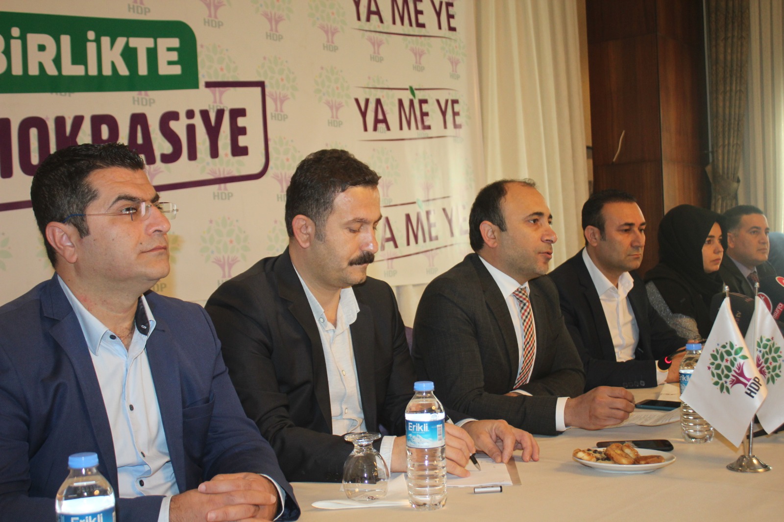 HDP Şanlıurfa'da Adaylarını Geri Çekti