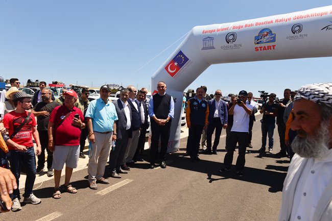 Doğu-Batı Dostluk ve Barış Rallisi Start Aldı