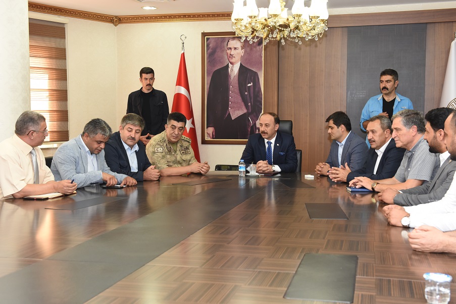 Vali Erin, Pamuk Üreticilerinin Sorunlarını Dinledi
