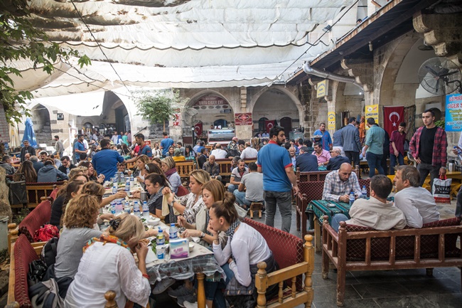 Asırlardır canlılığını koruyan kervansaray: Gümrük Hanı