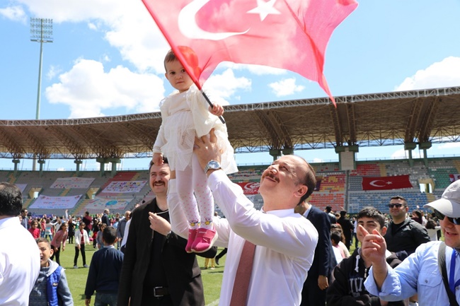 Çocuklar Bayramlarını Bayram Gibi Kutladılar