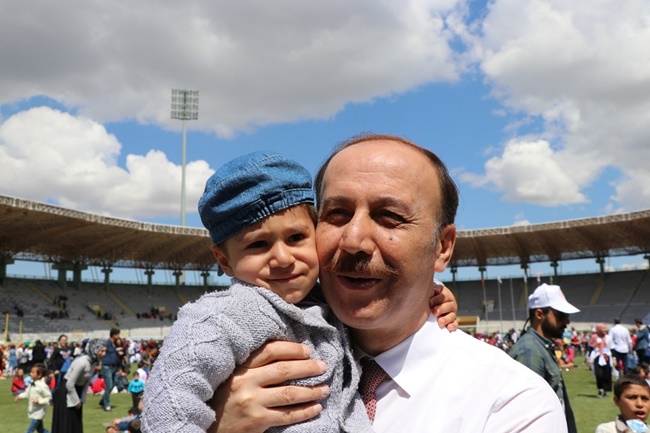 Çocuklar Bayramlarını Bayram Gibi Kutladılar