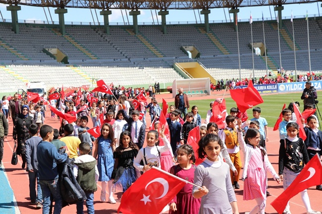 Çocuklar Bayramlarını Bayram Gibi Kutladılar