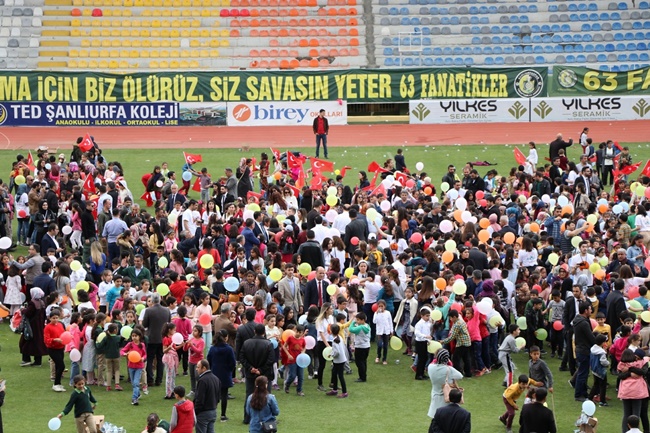 Çocuklar Bayramlarını Bayram Gibi Kutladılar