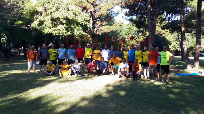 Gençlere taş çıkartıyorlar