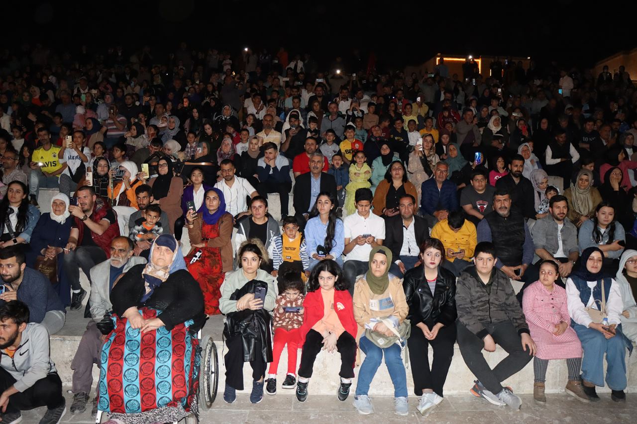 GRUP DERGÂH BALIKLIGÖL’DE İLAHİLERİYLE MEST ETTİ