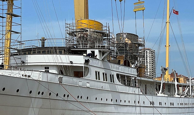 Atatürk'ün Son Günlerini Geçirdiği Yatı Savarona, Sulara İnecek Günlerini Bekliyor