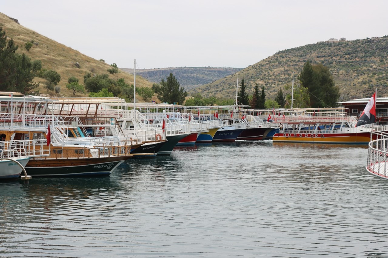 URFA BÜYÜKŞEHİR HALFETİ'DE TUR TEKNELERİNİ DENETLEDİ
