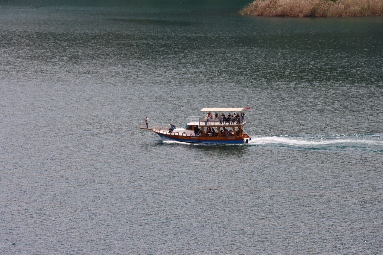 URFA BÜYÜKŞEHİR HALFETİ'DE TUR TEKNELERİNİ DENETLEDİ