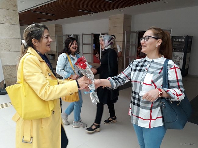 Engellileri ve Anneleri unutmadı