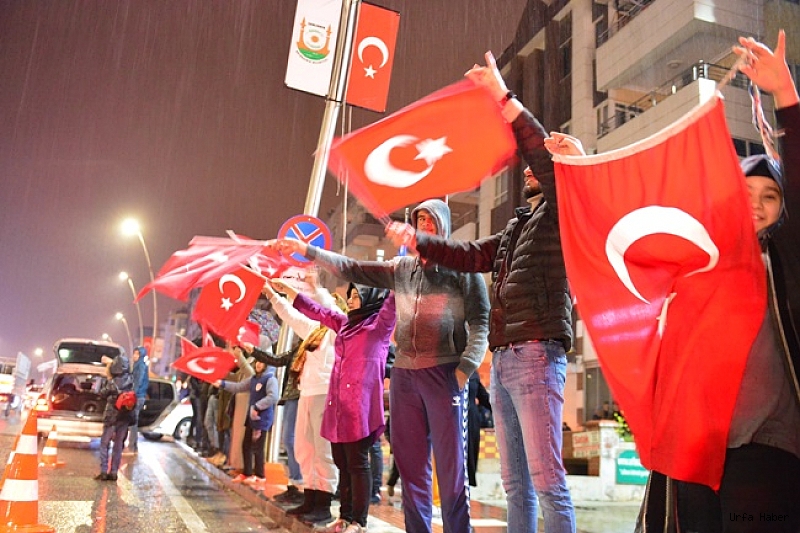Şanlıurfa'da seçim kutlaması