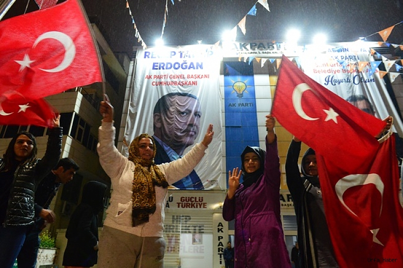 Şanlıurfa'da seçim kutlaması
