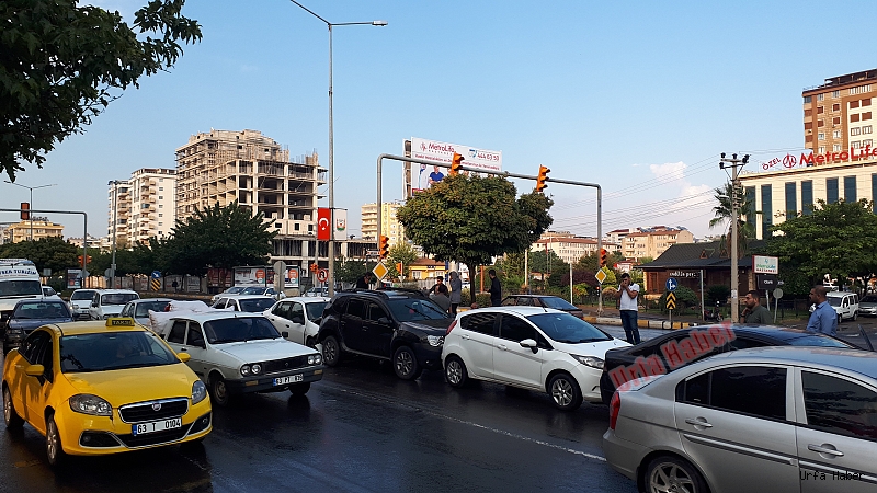 Urfa'da 8 Araç Zincirleme kaza yaptı