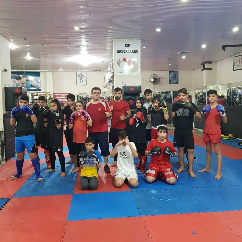 Urfa'lı Kick Boksçular Türkiye Şampiyonasına Hazır