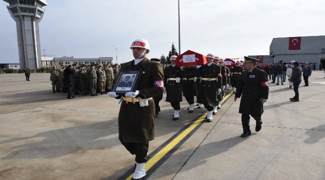 Urfa Şehitlerini Uğurladı